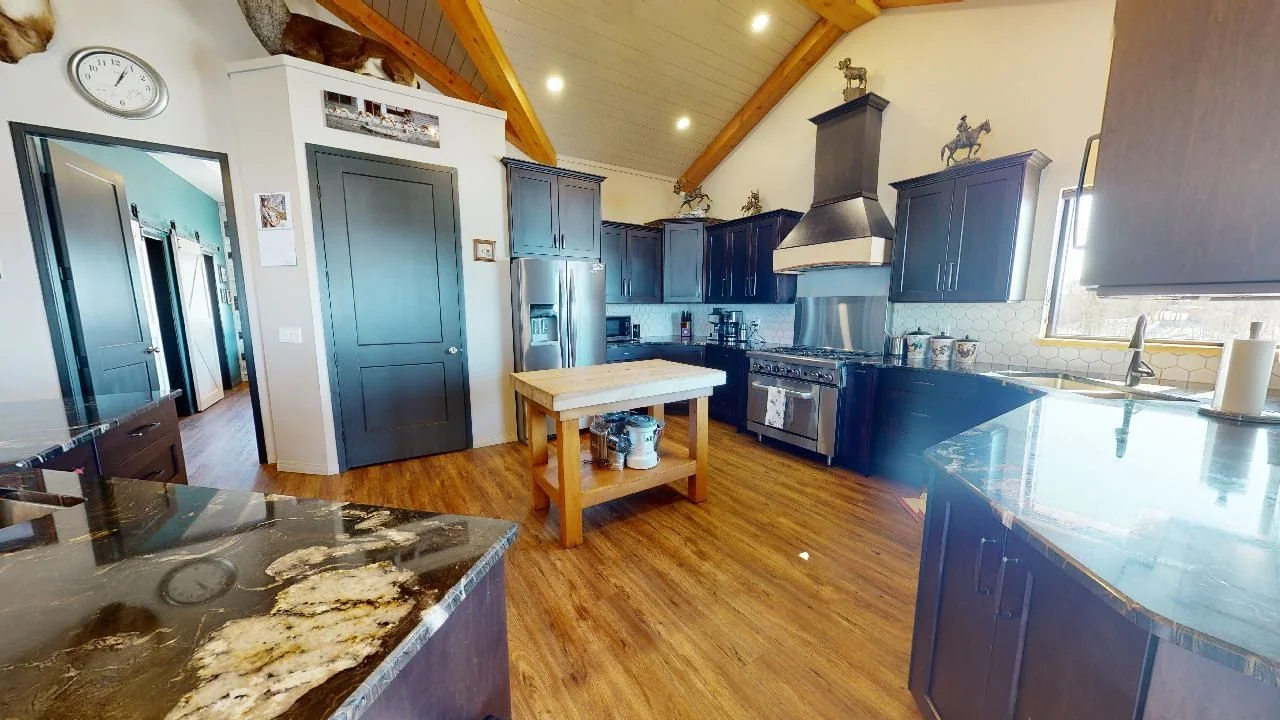 9917 Upper Cache Road property photograph 13