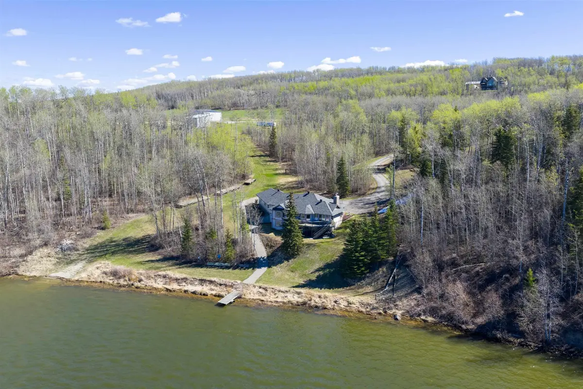 13499 Sunnyside Cove in Charlie Lake, BC