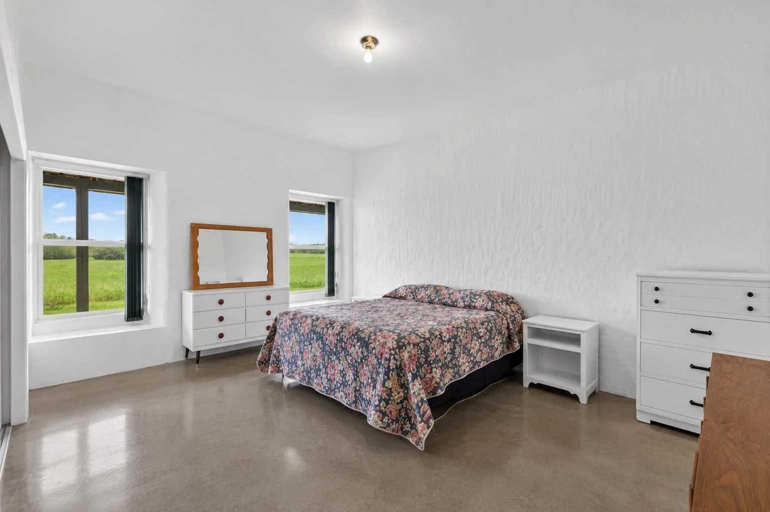 6838 Barrette Road property photograph 12