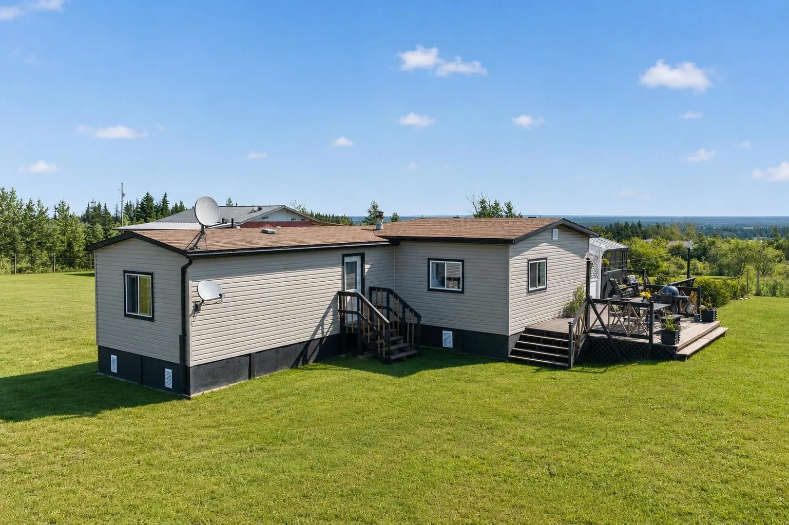 6419 North Pine Road property perspective
