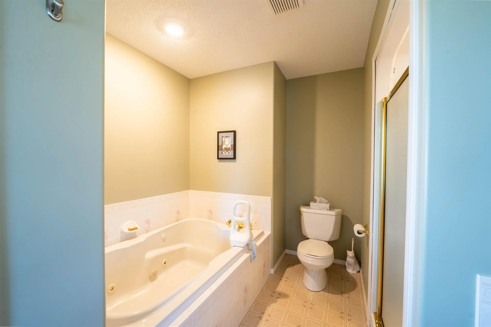 13499 Sunnyside Cove property photograph 14