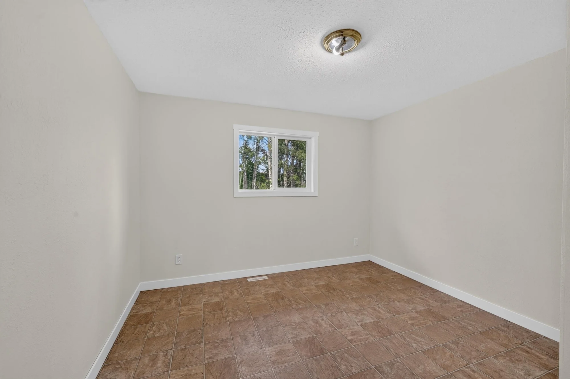 16107 Prespatou Road property photograph 16